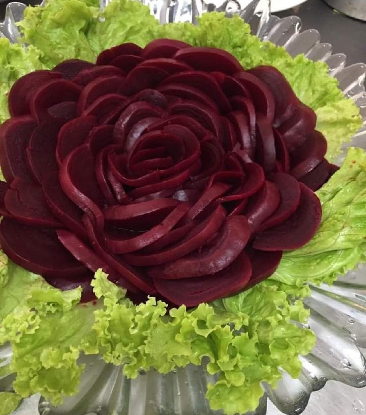 تزیین لبو یلدایی به شکل گل شیک و زیبا 2