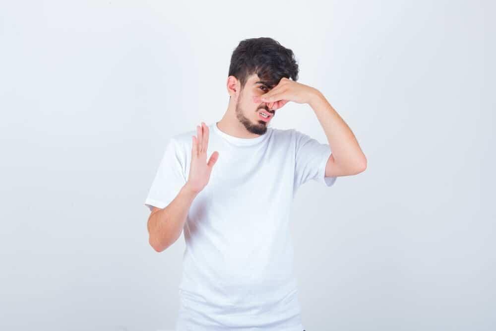 دلایل بوی بد آلت تناسلی 2