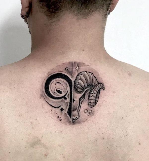 تاتو نماد فروردین ماهی روی گردن و شانه 2