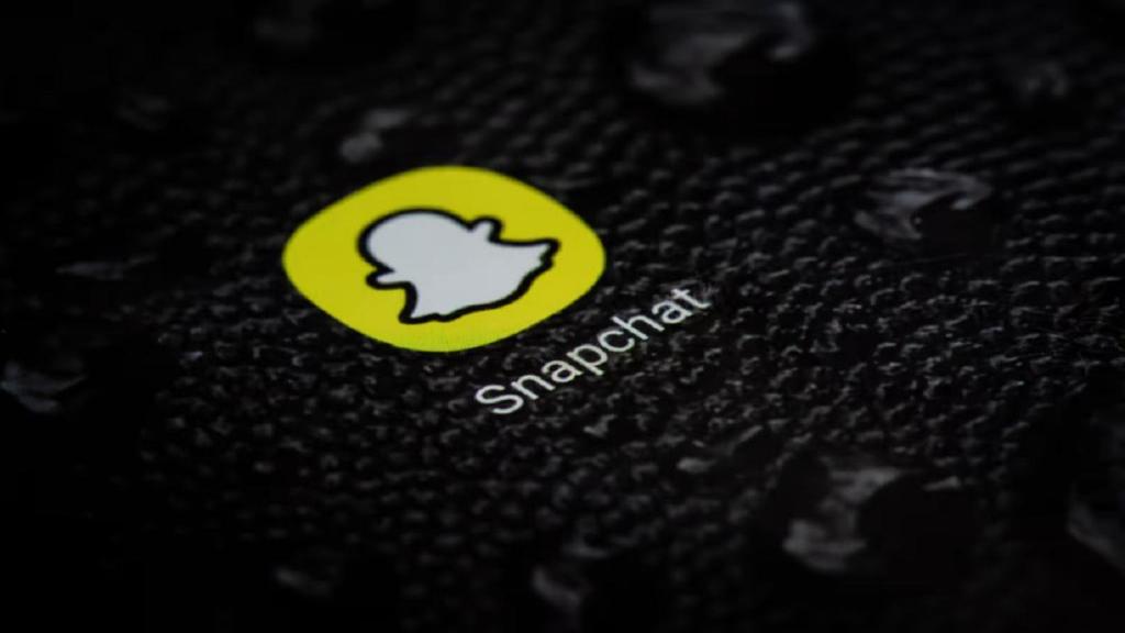 چگونه در اسنپ چت فیلم طولانی بگیریم؛ ضبط فیلم Snapchat با فیلتر