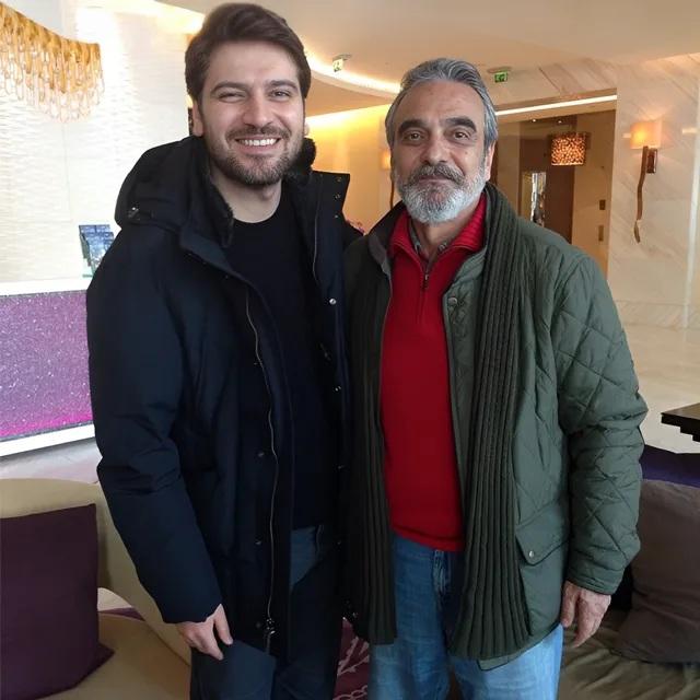 عکس همایون ارشادی به همراه همکارش