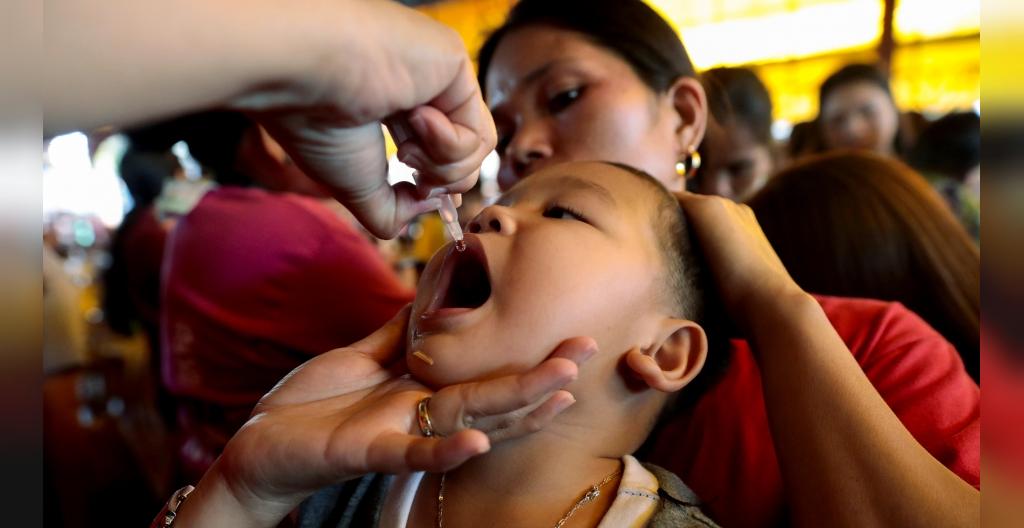معرفی انواع واکسن فلج اطفال و عوارض جانبی آن