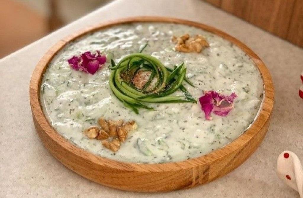 مدل تزیین ماست و خیار یا گردو 1