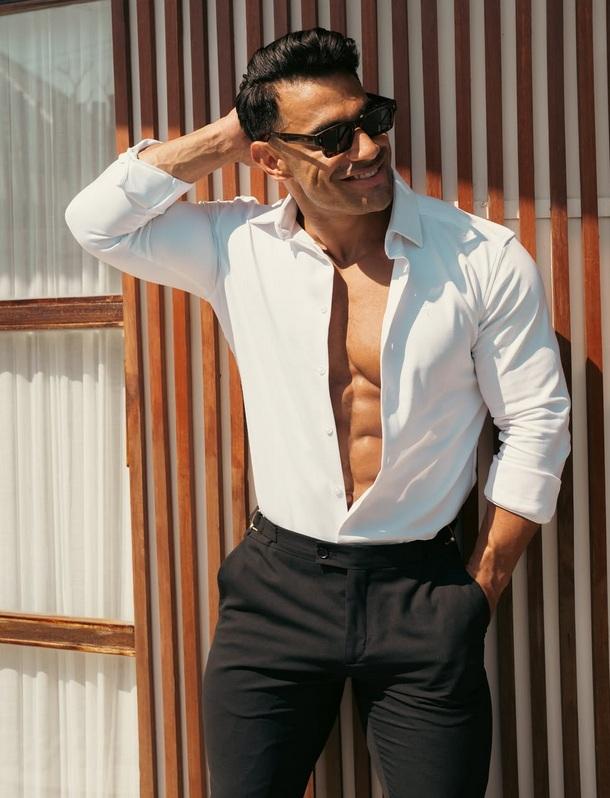 بیوگرافی علی بلال 