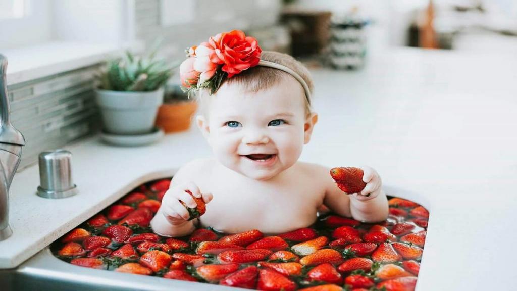 آیا بچه ها می توانند توت فرنگی بخورند؟