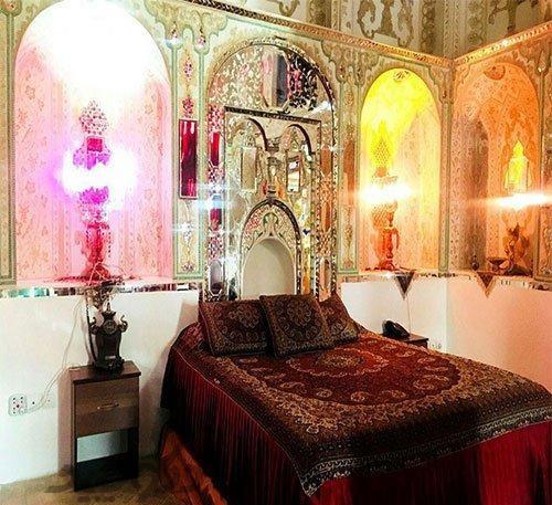 دکوراسیون اتاق خواب دخترانه ساده ایرانی قدیمی1
