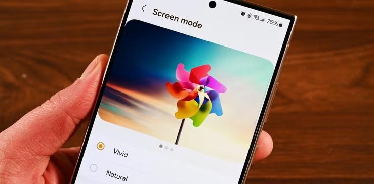  نحوه تغییر حالت رنگ نمایشگر در سامسونگ گلکسی