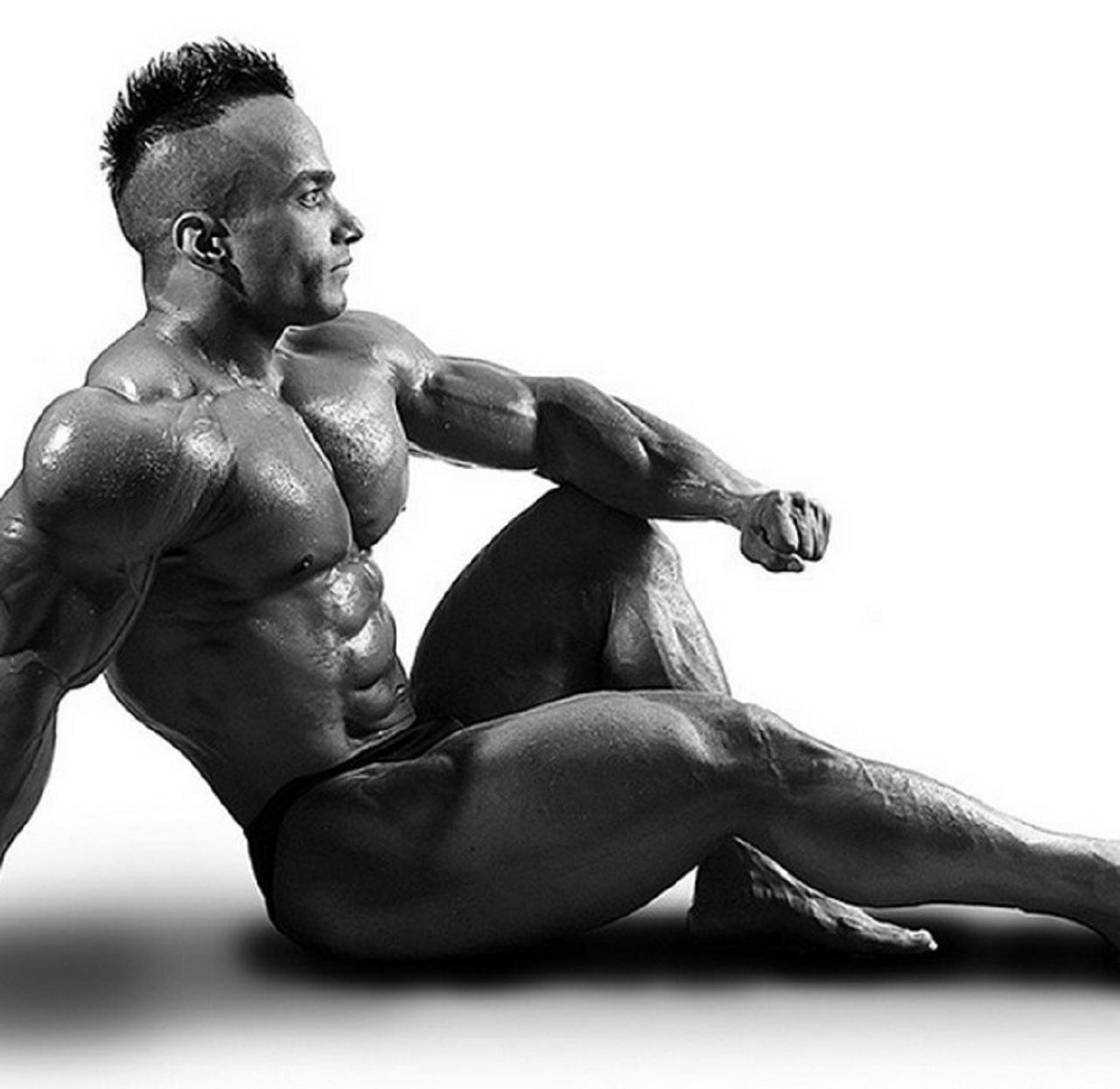 عکس های فرامرز عزیزی بدنساز 1