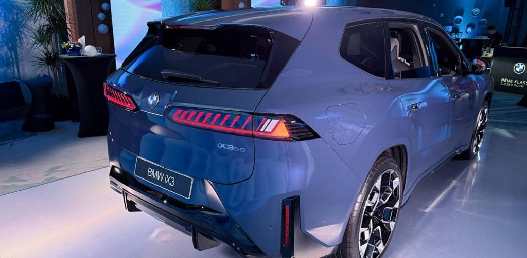 بررسی BMW iX3 جدید 3