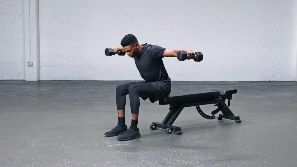 بهترین حرکات سرشانه برای حجم 3