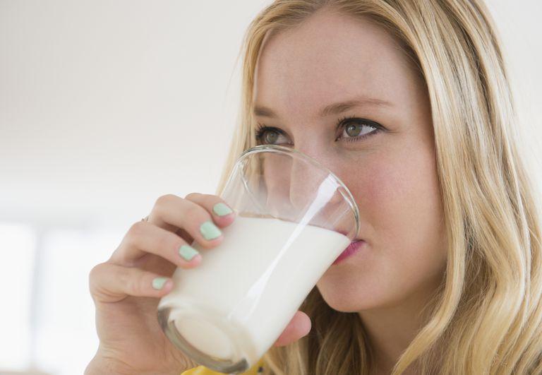 با رژیم شیر و خرما چند کیلو کم میکنیم