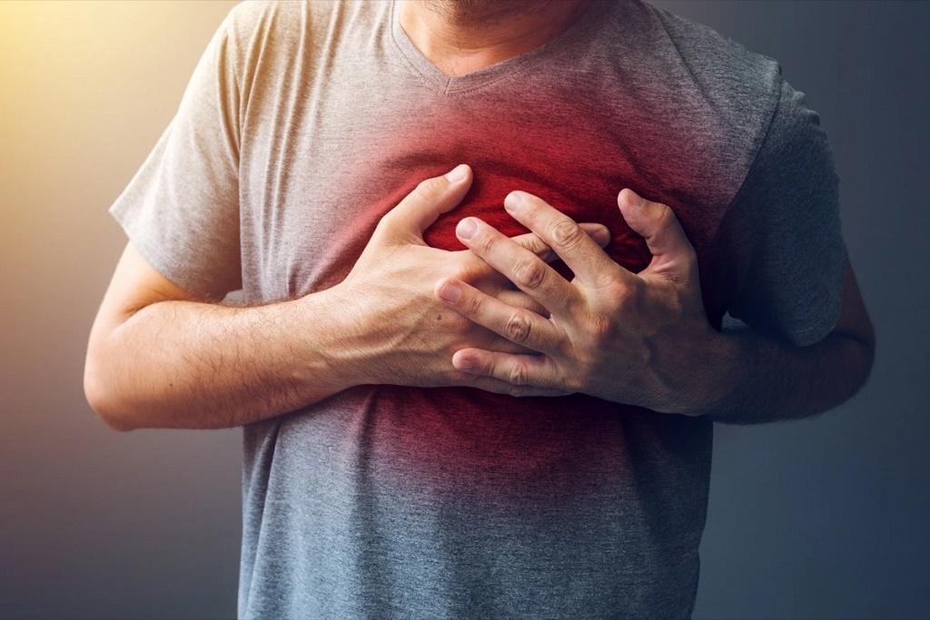 علت بی حس شدن دست چپ: حمله قلبی