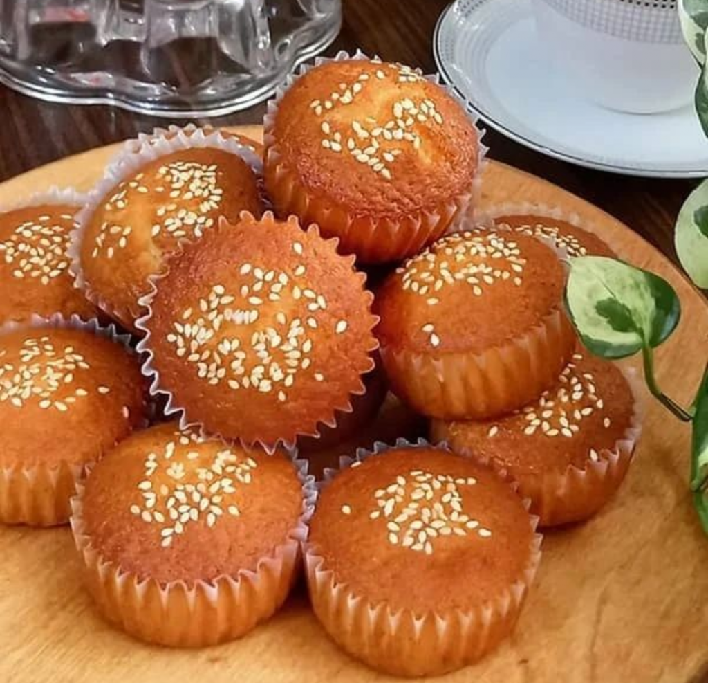 طرز تهیه کیک یزدی اصل زعفرانی در توستر