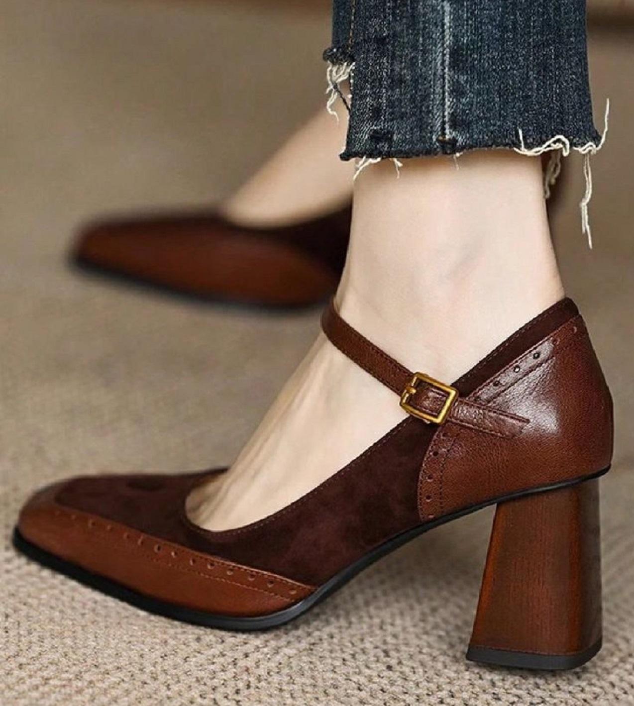 مدل کفش مجلسی پاشنه بلند چرم مدل مربعی  1