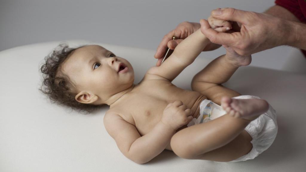 نکاتی مهم که پیش از انجام طب سوزنی برای نوزادان باید بدانید