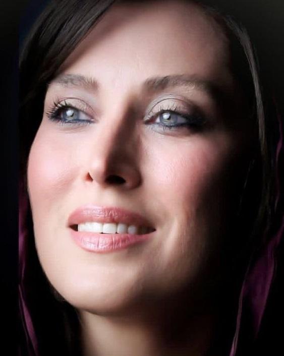 بیوگرافی مهتاب کرامتی 2