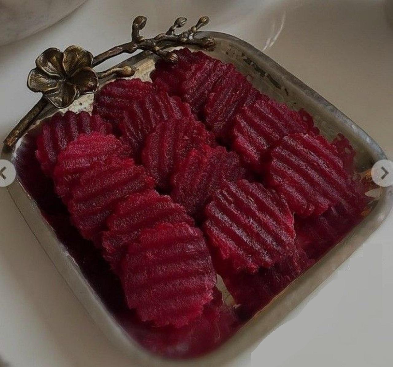 تزیین لبو شب یلدا ساده