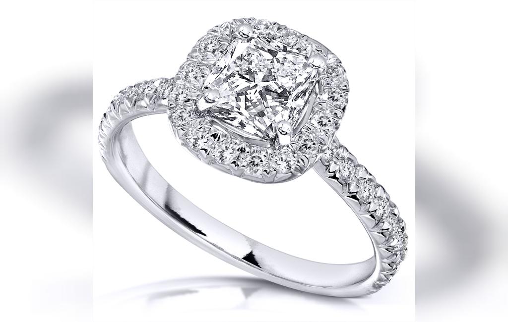 حلقه ازدواج شیک با نگین الماس