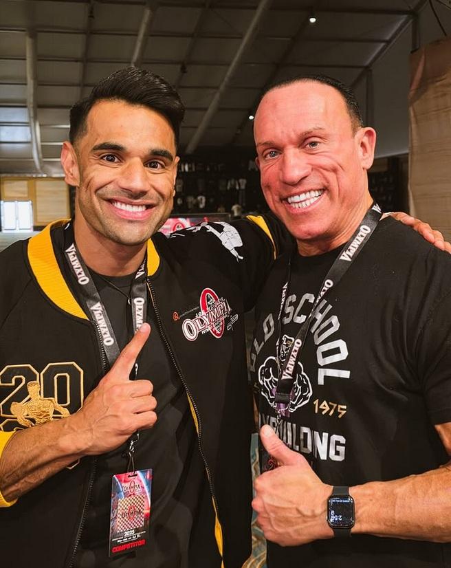 عکس  علی بلال و دیِو پالوِمبو