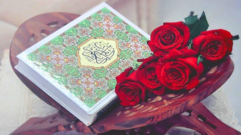 حکم نوشتن در قرآن و مفاتیح مساجد و حرم از نظر مراجع تقلید چیست