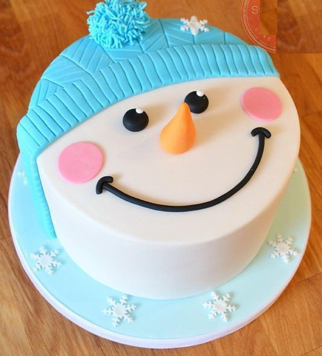 مدل کیک کریسمس زمستانی با تم آدم&zwnj; برفی 2
