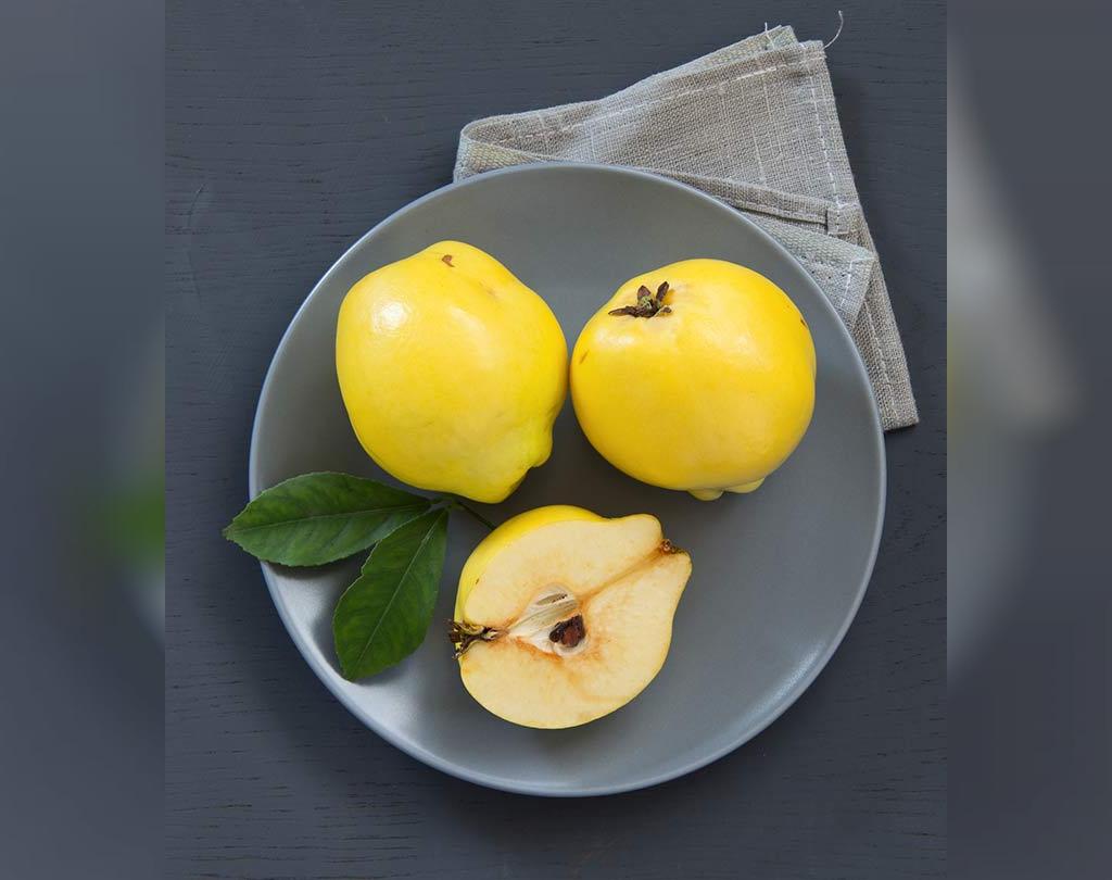 خواص میوه به | 8 مزیت شگفت انگیز به برای سلامتی، فشار خون و پوست