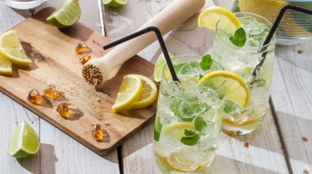 نوشیدنی های تابستانی خنک خانگی: نیمبو پانی یا لیموناد