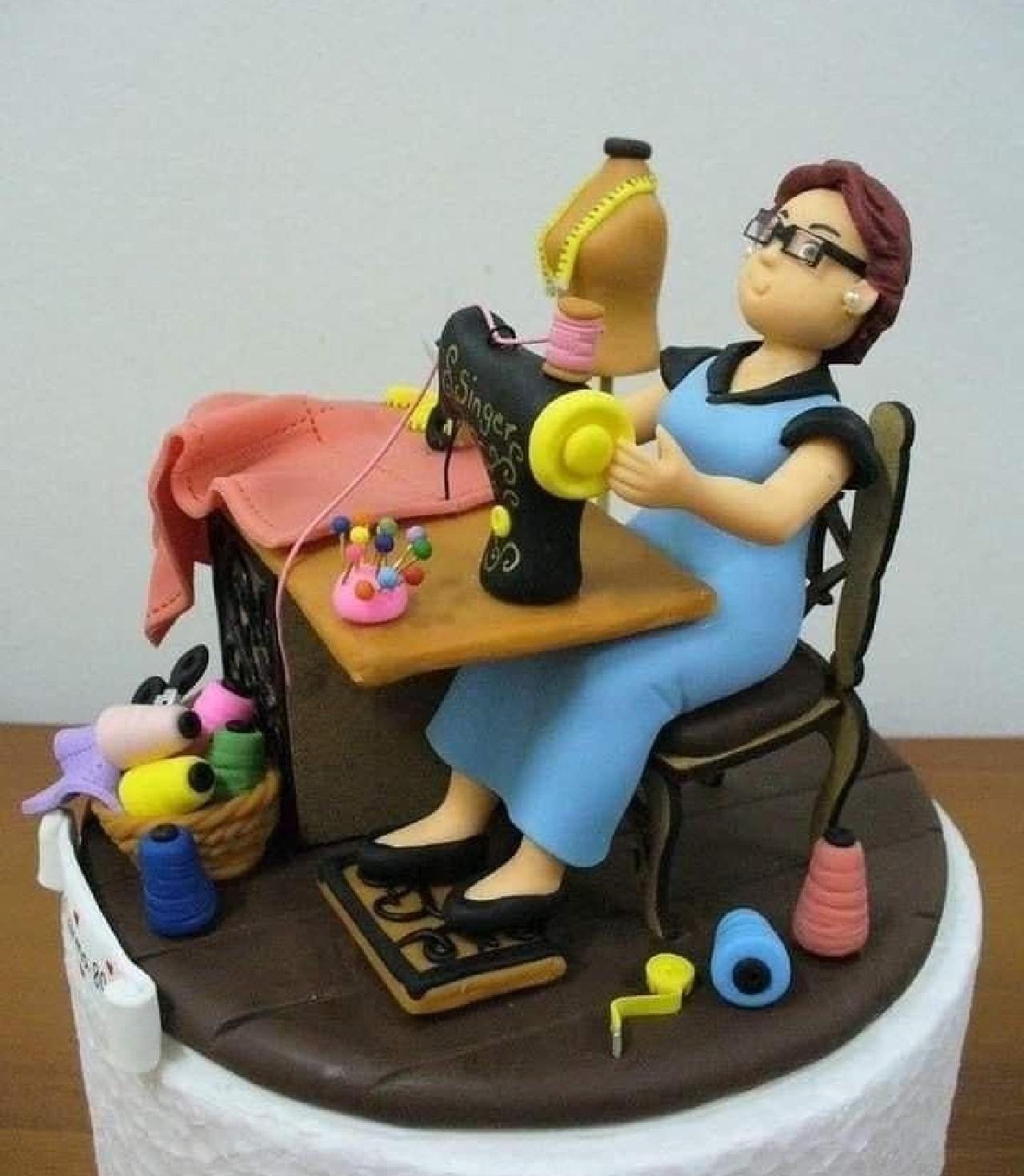 مدل کیک‌ روز خیاط  با فوندانت 4