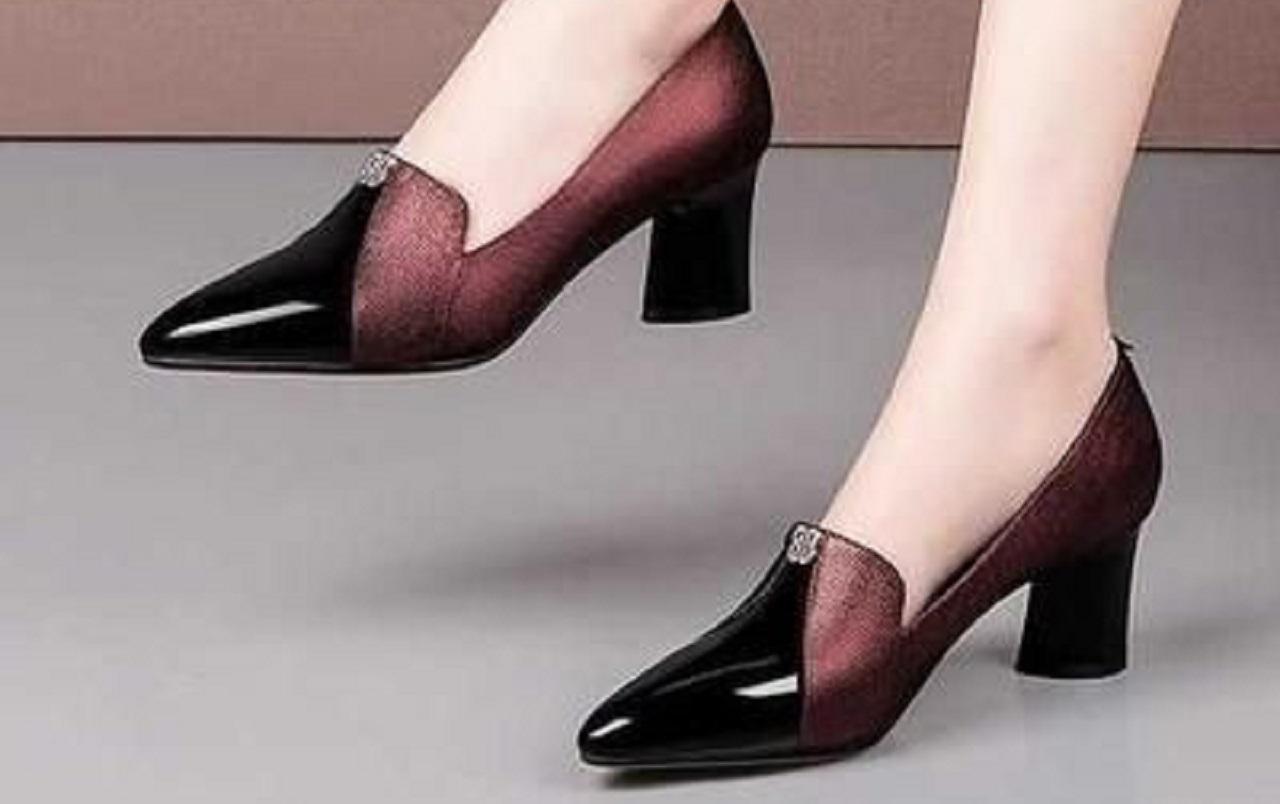 مدل کفش چرم زنانه مجلسی دو رنگ 4