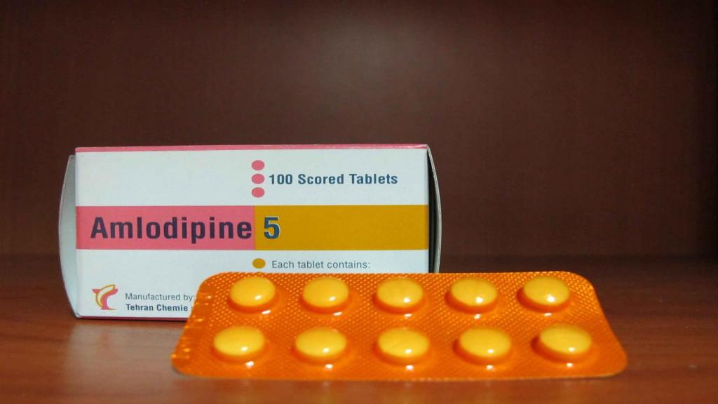 قرص آملودیپین بسیلات (Amlodipine): موارد مصرف، روش استفاده، عوارض و تداخلات دارویی آن