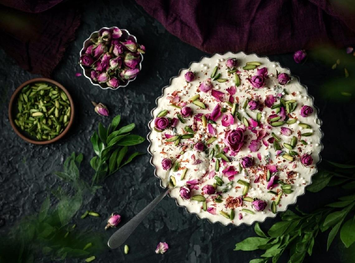 مدل تزیین ماست و خیار یا گل محمدی2