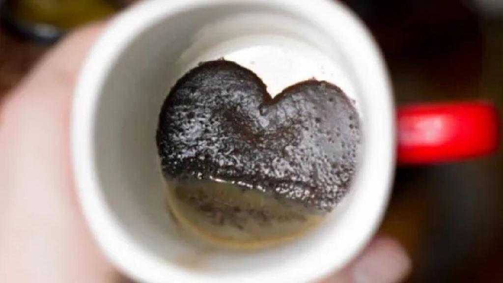 معنی و تفسیر شکل قلب در فال قهوه در بالا و پایین فنجان کامل و دقیق