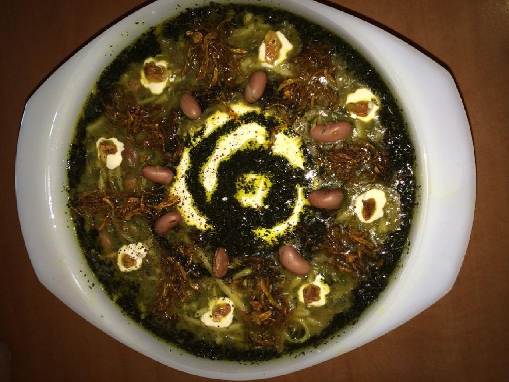 تزیین ساده و شیک آش رشته برای مهمانی 3