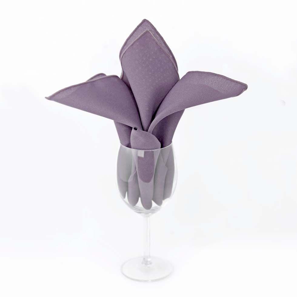 مدل تزیین دستمال سفره در لیوان 3