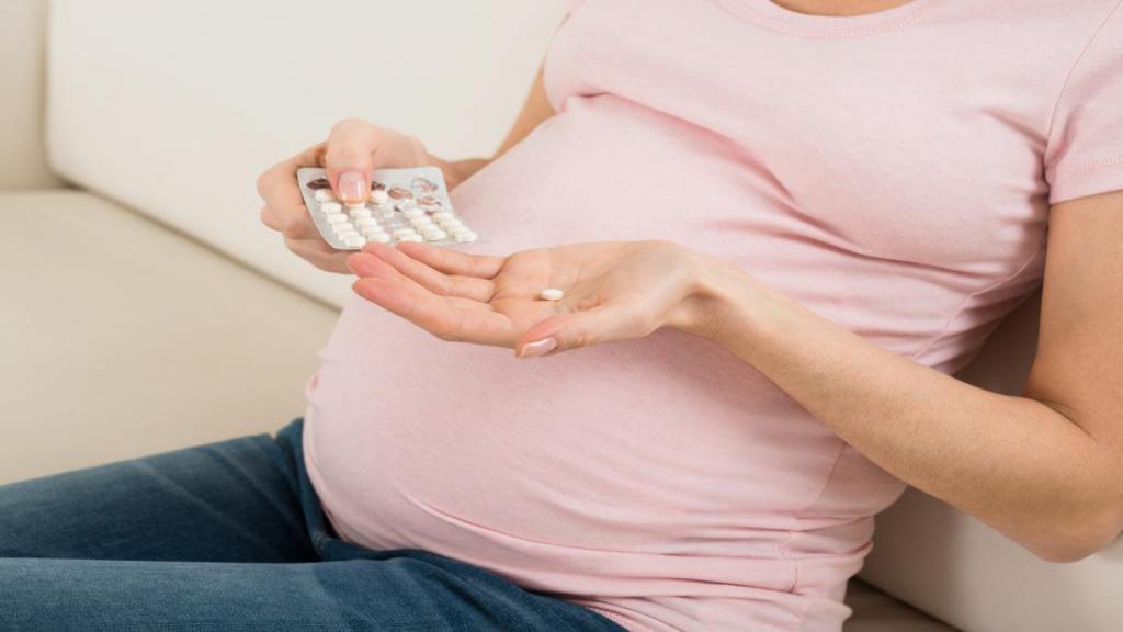 هشدارهایی برای مصرف آموکسی سیلین در بارداری و شیردهی