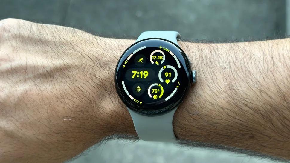 آیا خرید ساعت Google Pixel Watch 3 به‌صرفه است؟