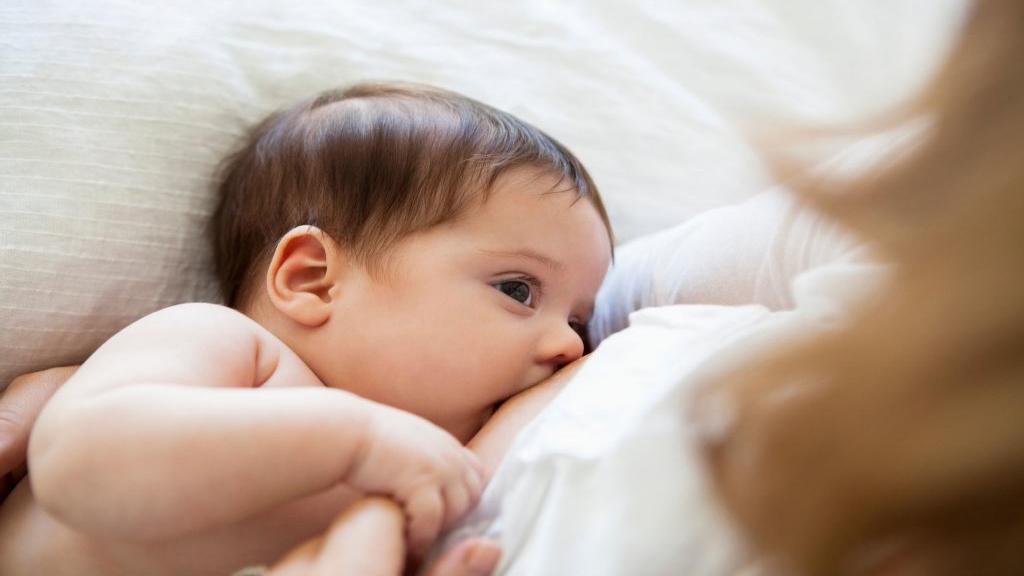 آیا مصرف آنتی‌بیوتیک‌، حجم شیر مادر را کاهش می دهد؟