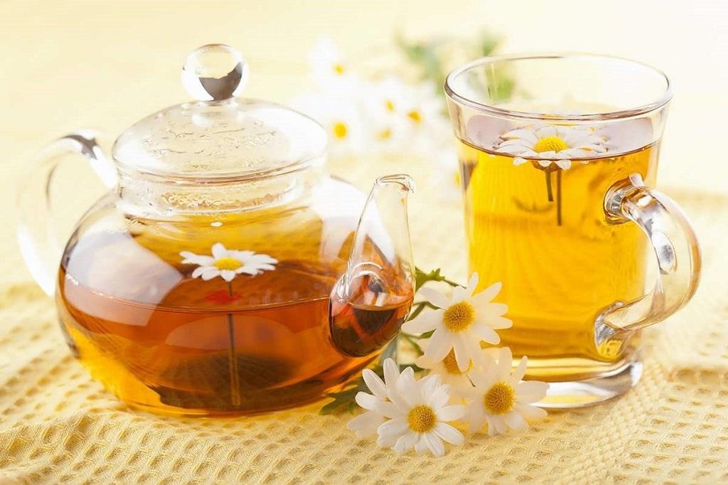 طرز تهیه دمنوش بابونه برای خواب