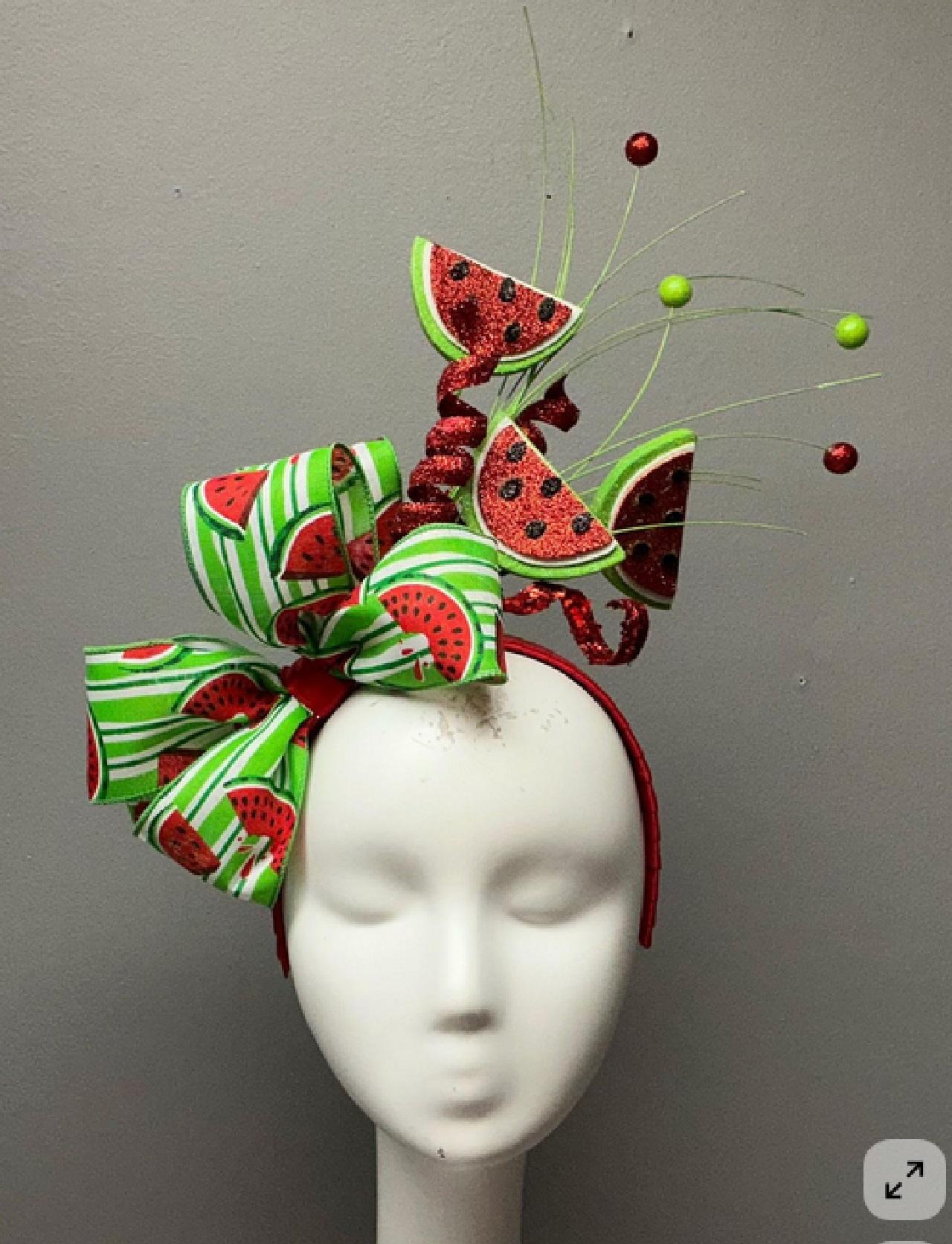 اکسسوری یلدای با رنگ سبز هندوانهای