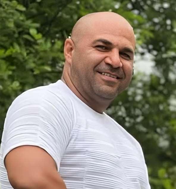 بیوگرافی علیرضا احمدی 1