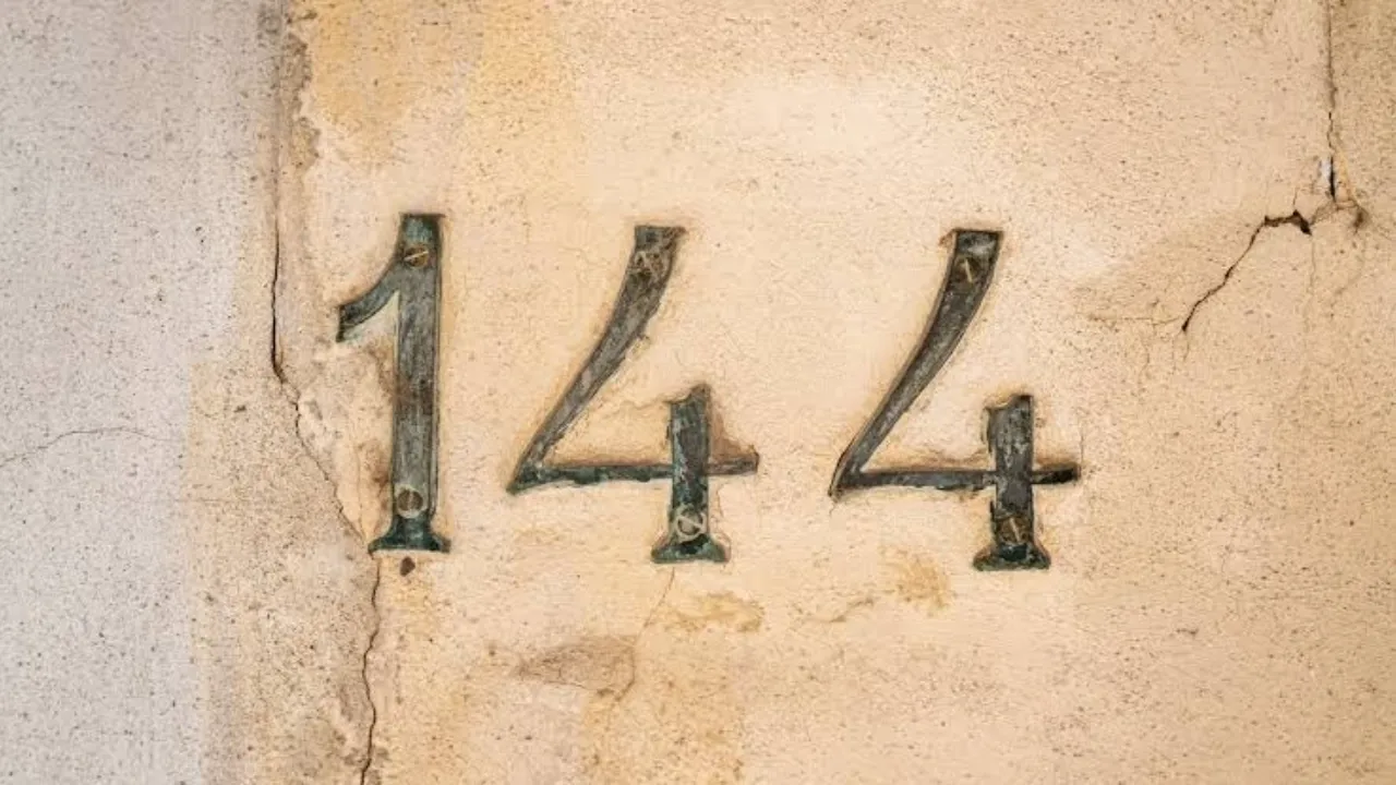 معنی عدد 144 عاشقانه؛ راز دیدن اعداد فرشتگان 144 به چه معناست