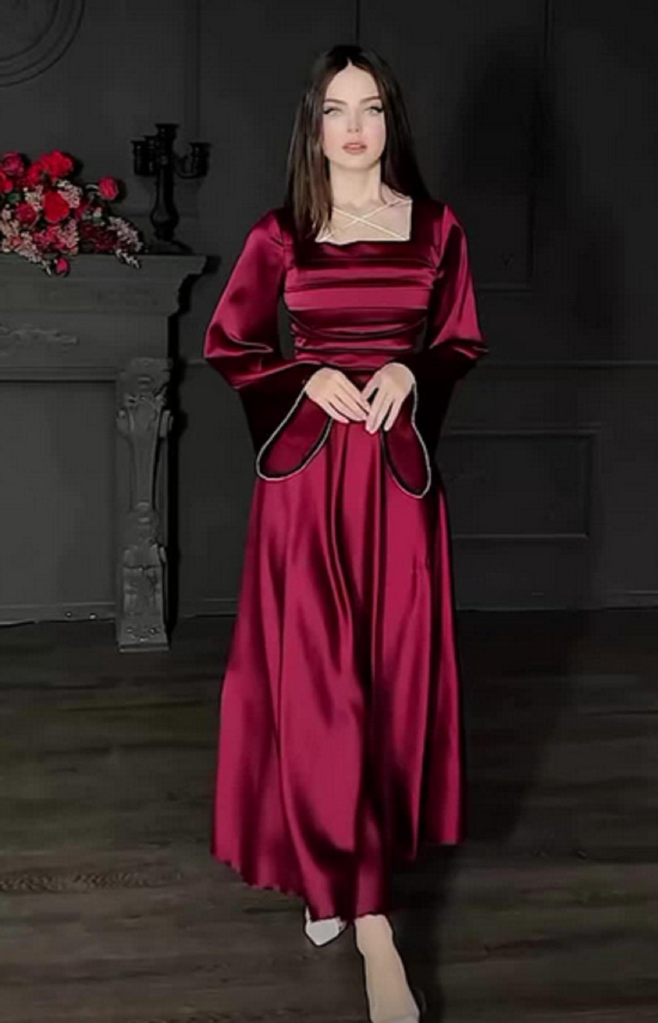 لباس یلدایی عروس ساتن قرمز