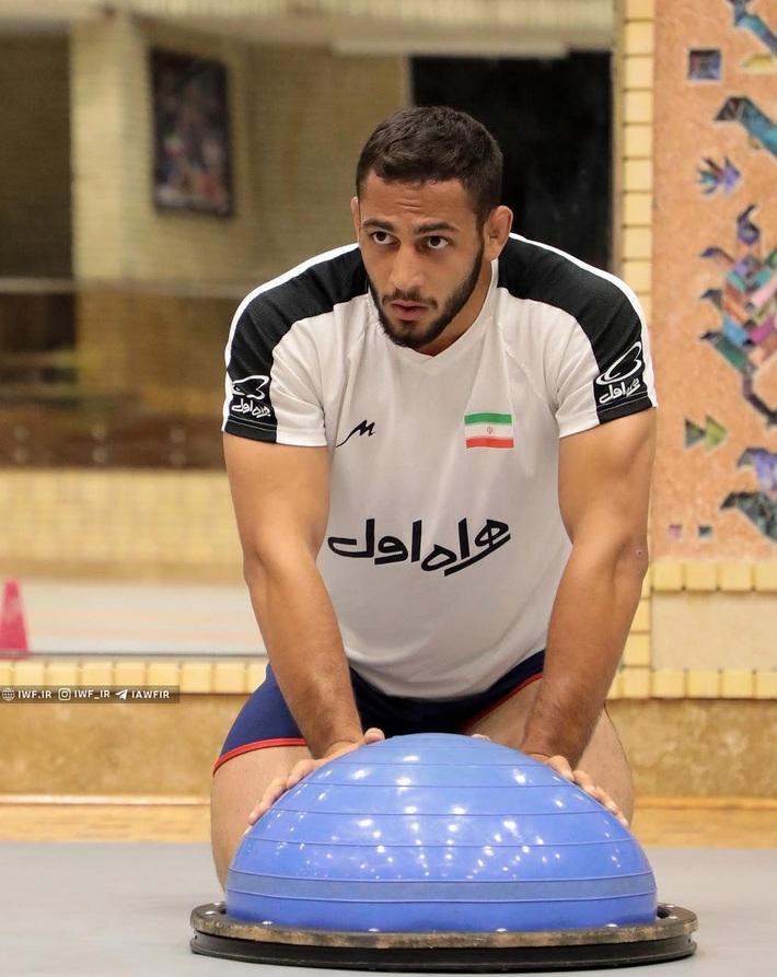 عکس تمرین امیرعلی آذرپیرا