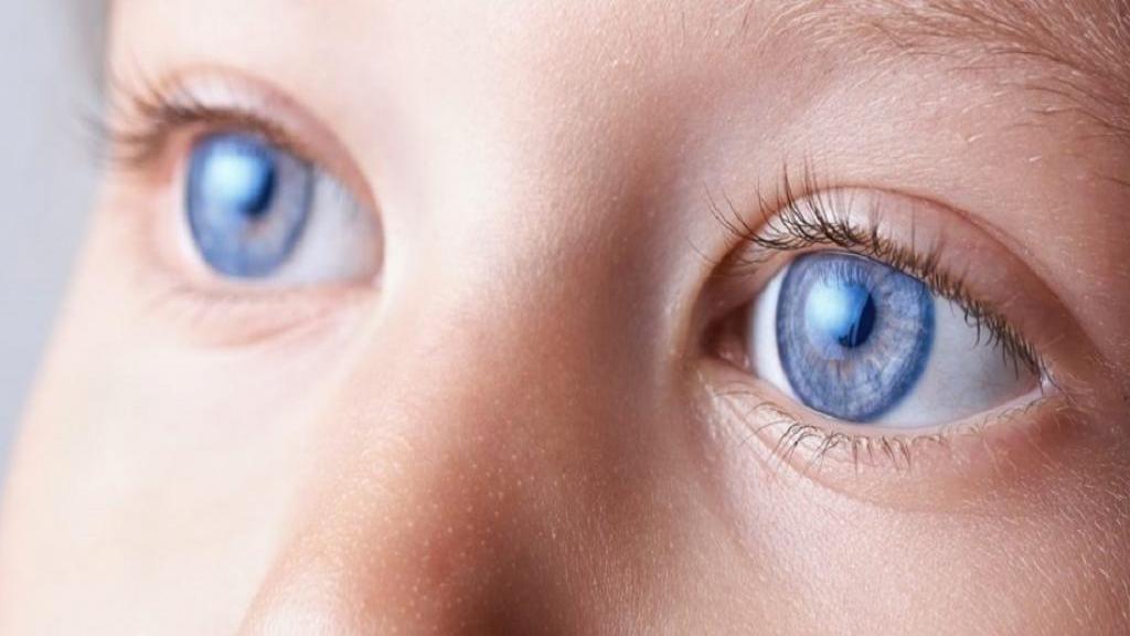 نابینایی مادرزادی؛ دلایل، روش های تشخیص و درمان نابینایی کودکان