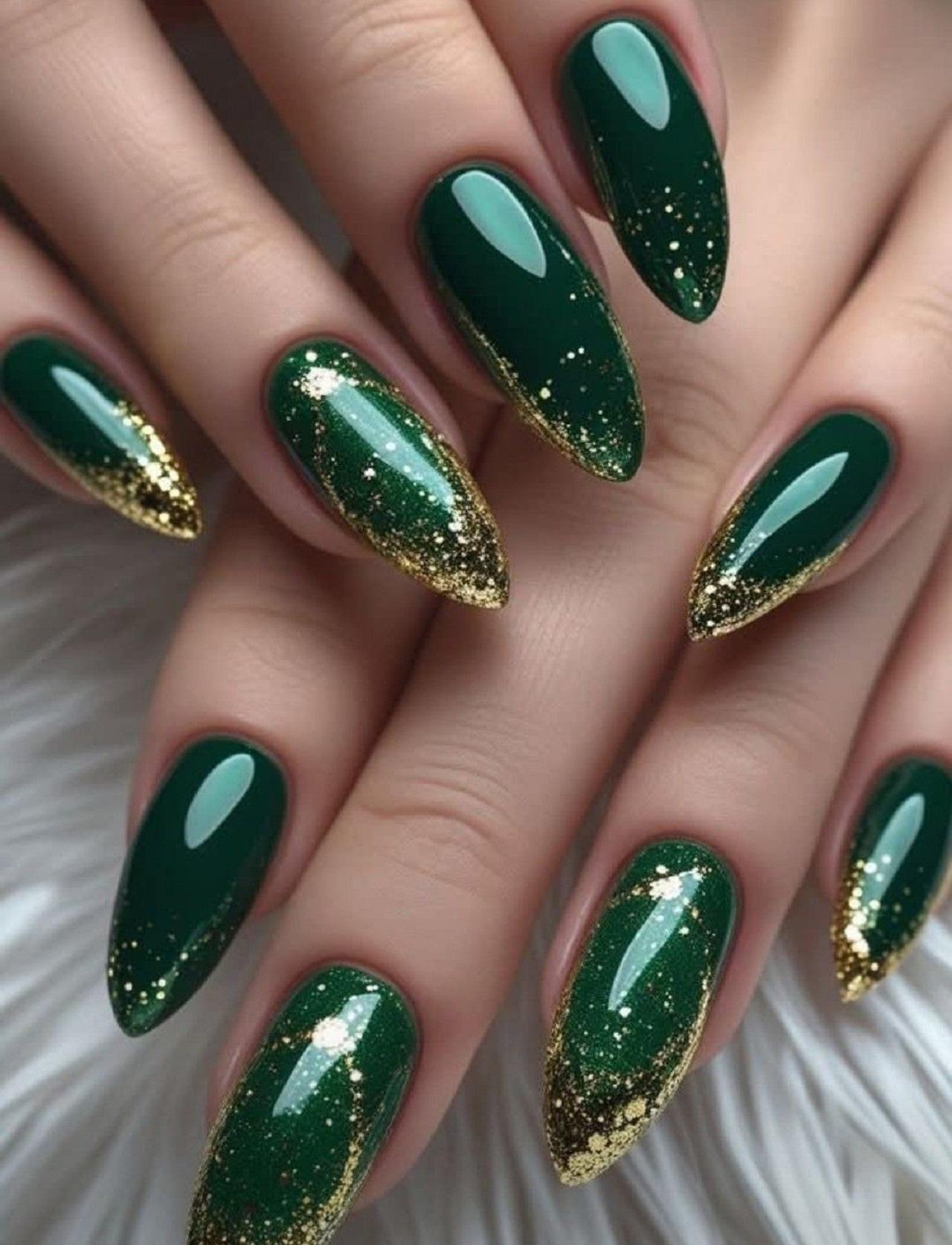 مدل ناخن یلدایی عروس با اکلیل و ژل