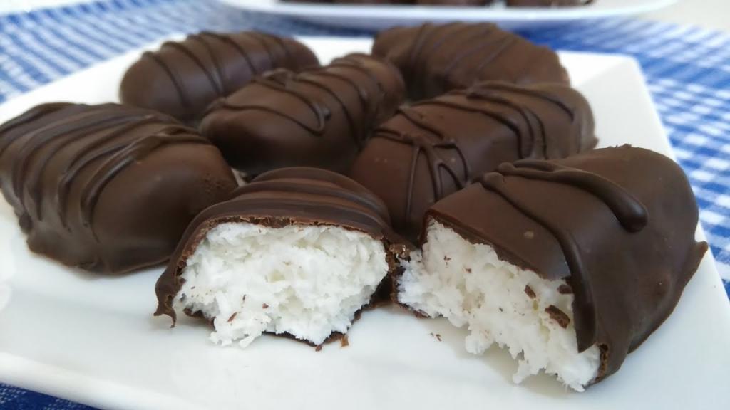 طرز تهیه شکلات کوکو استار با مغز نارگیل خوشمزه به سبک بازاری