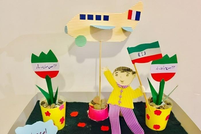 کاردستی دهه فجر با وسایل دور ریختنی 2