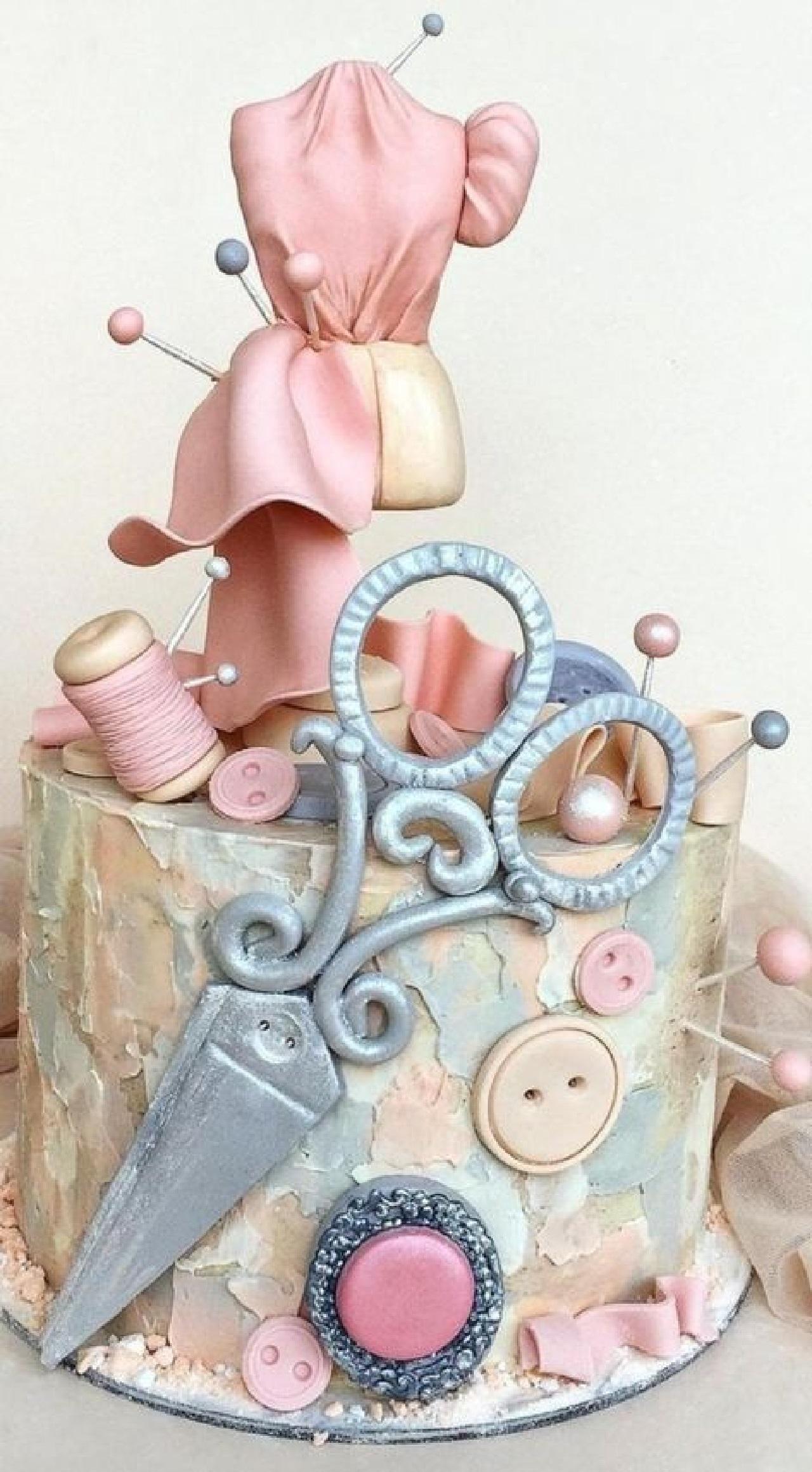 مدل کیک‌ روز خیاط  با فوندانت 3