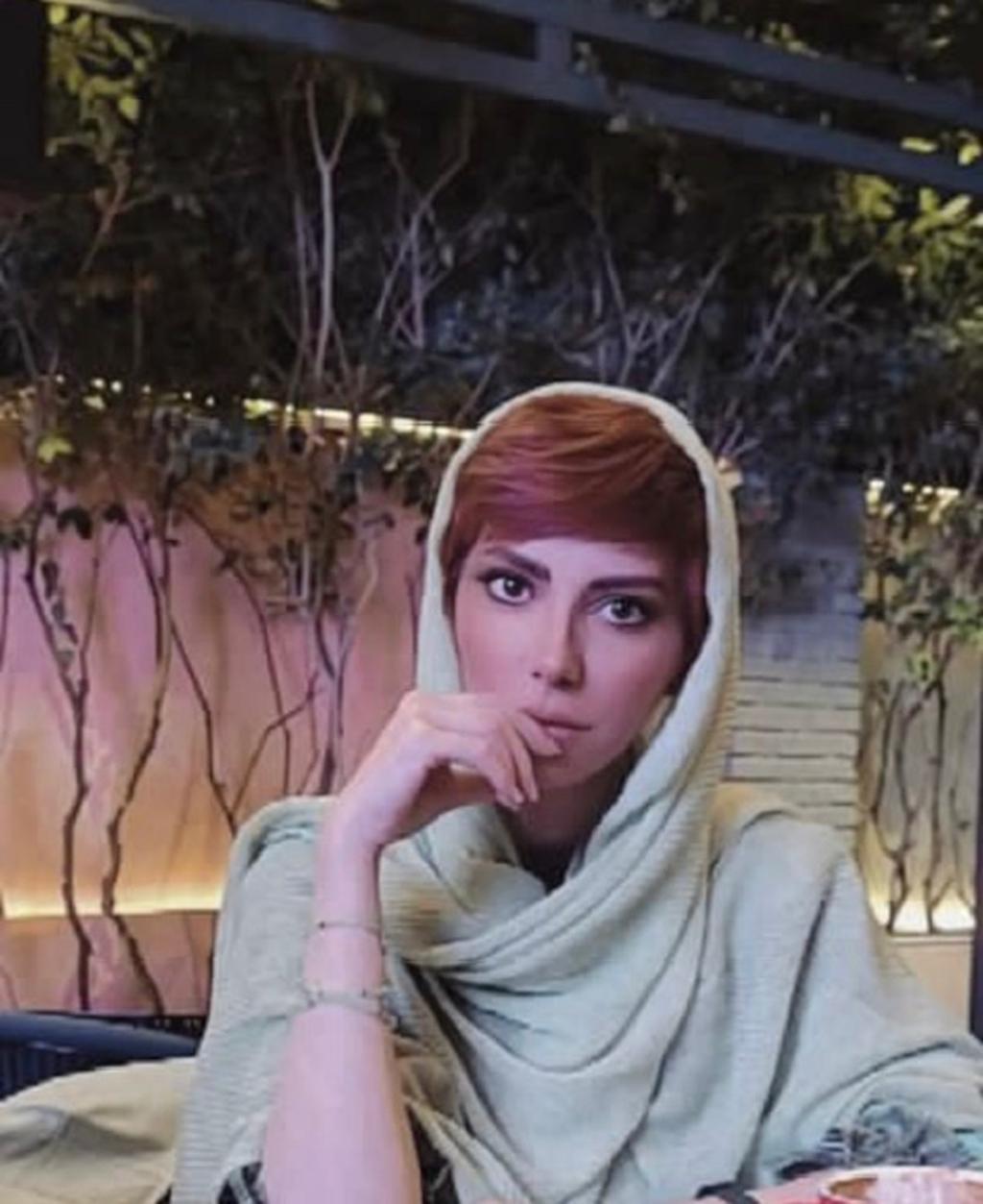 همسر بیاینا محمودی