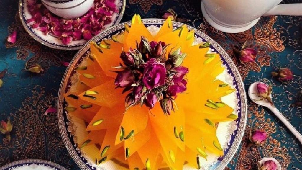 طرز تهیه مسقطی شیرازی خوشمزه و زعفرانی با نشاسته به روش بازاری